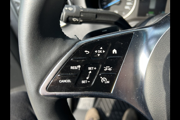 Mercedes-Benz eSprinter 320 L3 Select 81kWh / Snel laden 115kw / Trekhaak / Distronic / MBUX / Smartphone-intergratie / 270 Graden achterdeuren