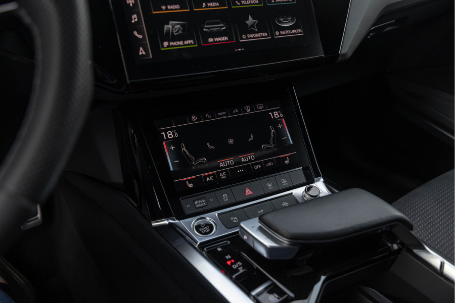 Audi Q8 e-tron 55 Quattro 408pk 115 kWh S-line Pano HuD B&O Trekhaak