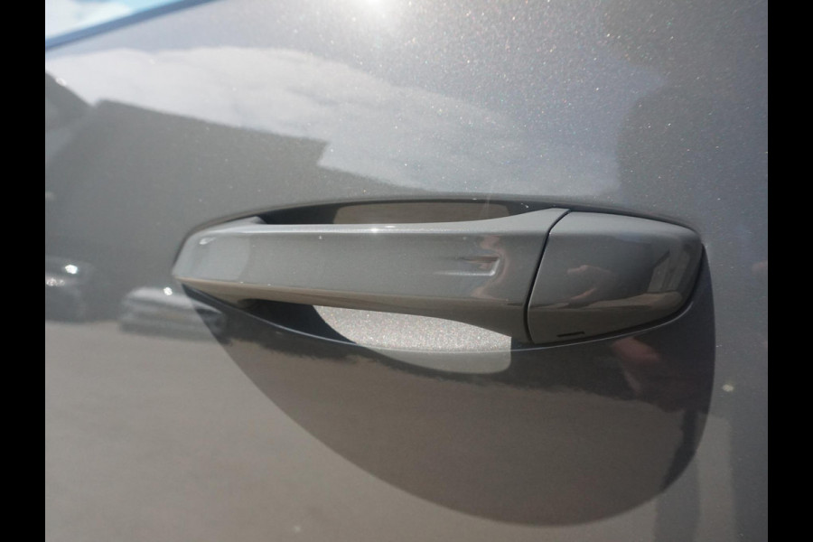 Peugeot 408 1.6 HYbrid Allure Pack 225 EAT8 360 Camera