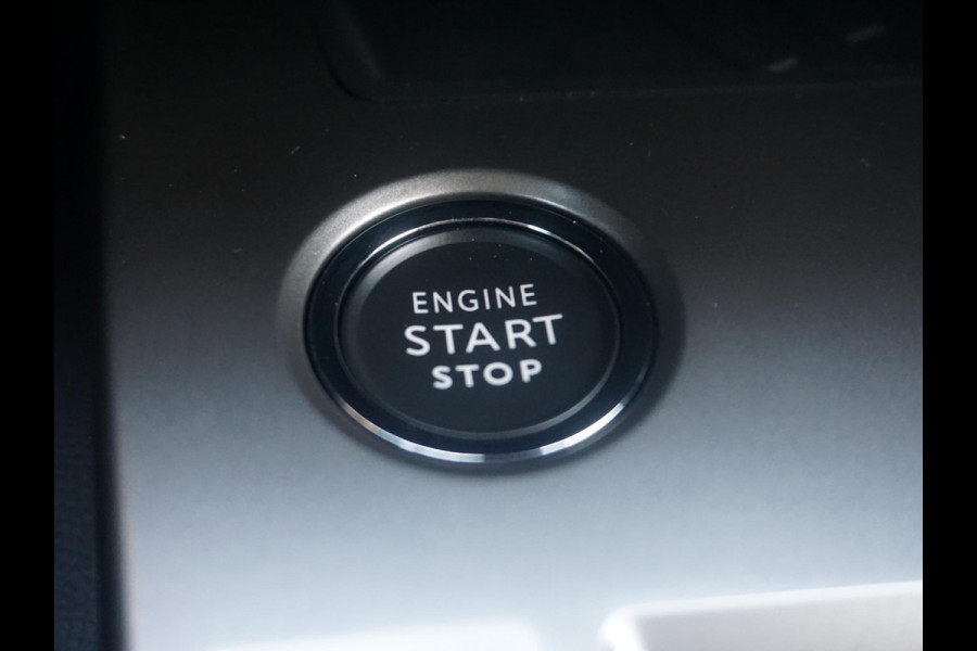 Peugeot 408 1.6 HYbrid Allure Pack 225 EAT8 360 Camera