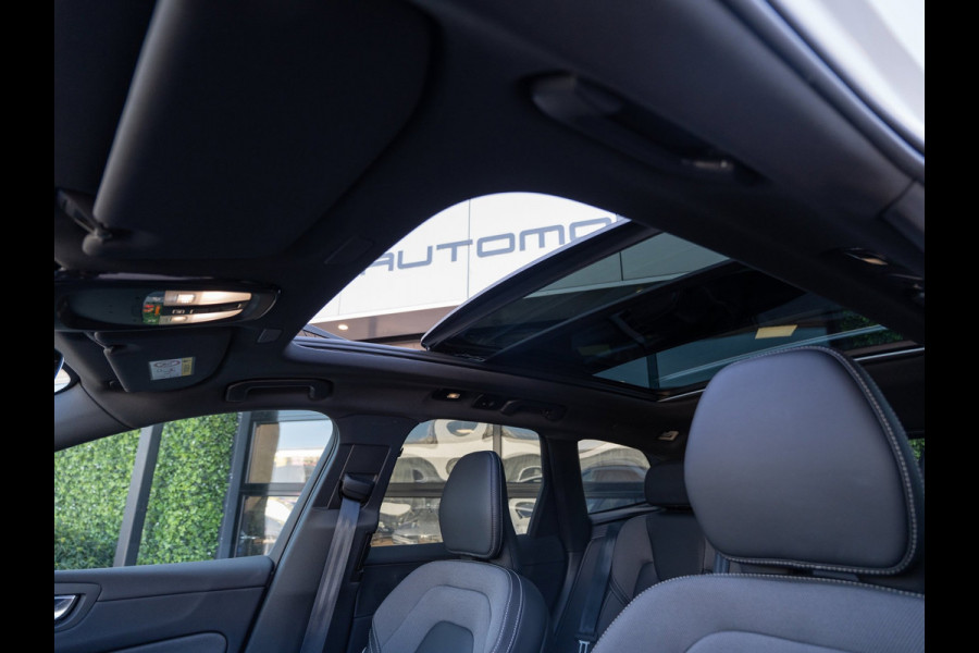 Volvo XC60 2.0 T6 Plug-in hybrid AWD Ultimate Dark | Pano | H/K Sound | Surround View | Trekhaak