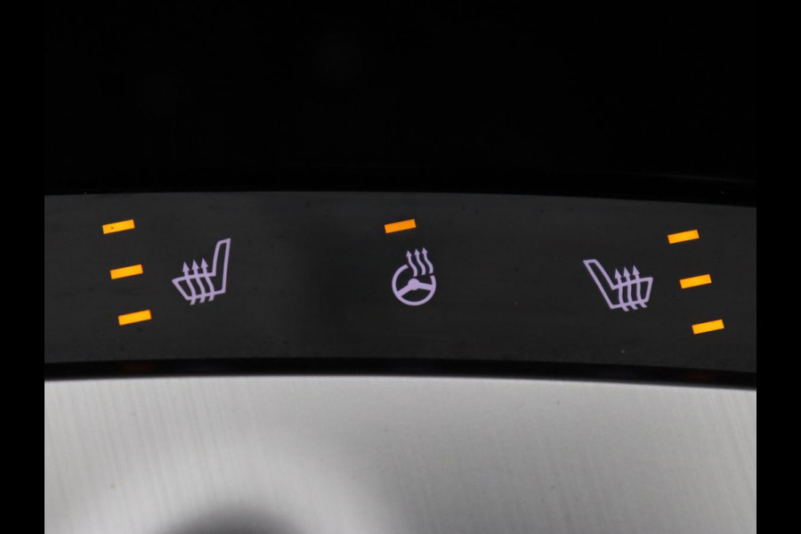 Kia Ev6 GT-Line 77.4 kWh | Panoramadak | Adaptive cruise | Matrix LED | Meridian Surround | Trekhaak | Head-Up | Leder/Alcantara | 360 Camera | Carplay | Keyless