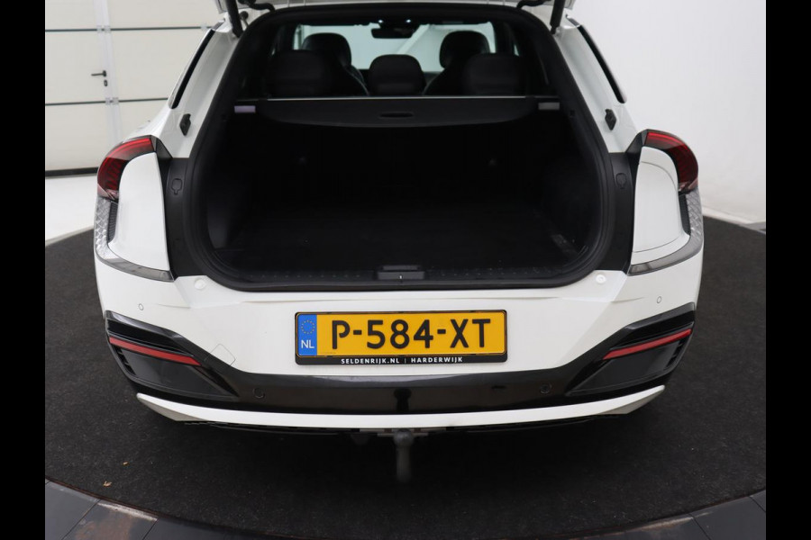 Kia Ev6 GT-Line 77.4 kWh | Panoramadak | Adaptive cruise | Matrix LED | Meridian Surround | Trekhaak | Head-Up | Leder/Alcantara | 360 Camera | Carplay | Keyless