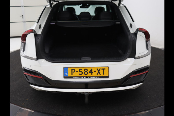 Kia Ev6 GT-Line 77.4 kWh | Panoramadak | Adaptive cruise | Matrix LED | Meridian Surround | Trekhaak | Head-Up | Leder/Alcantara | 360 Camera | Carplay | Keyless