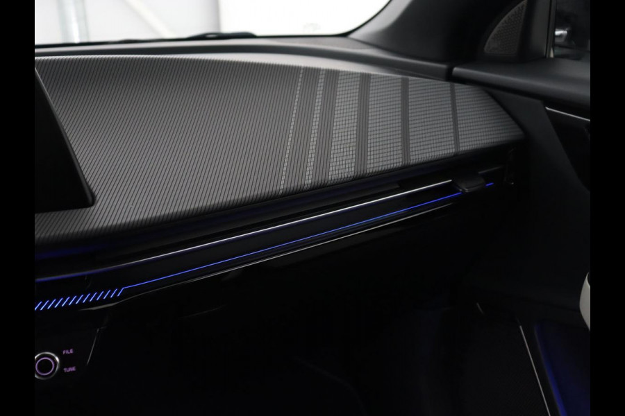 Kia Ev6 GT-Line 77.4 kWh | Panoramadak | Adaptive cruise | Matrix LED | Meridian Surround | Trekhaak | Head-Up | Leder/Alcantara | 360 Camera | Carplay | Keyless