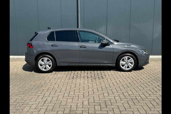 Volkswagen Golf 1.0 TSI Life * Automaat * Camera * Visueel Cockpit *