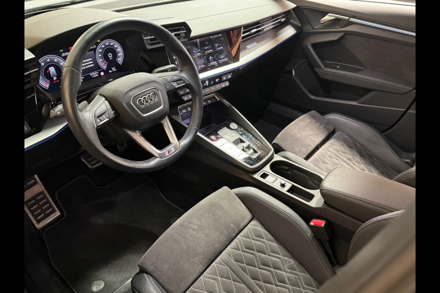 Audi S3 Sportback 2.0 TFSI S3 quattro | Pano | HUD | B&O | Sfeerverlichting | Camera | Led