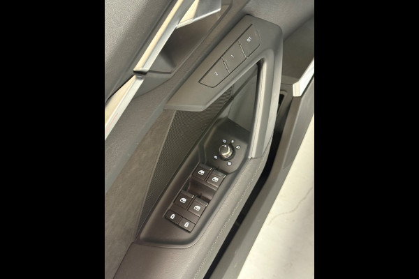 Audi S3 Sportback 2.0 TFSI S3 quattro | Pano | HUD | B&O | Sfeerverlichting | Camera | Led