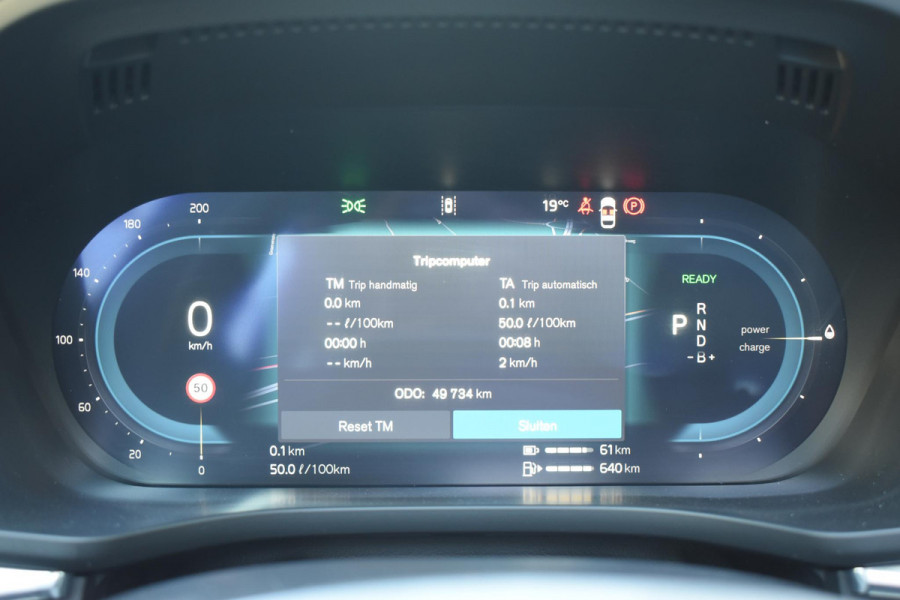 Volvo XC60 T6 350PK Automaat Plug-in Hybrid AWD Plus Dark / Navigatie / 360 Camera / Adaptieve Cruise Control / Stuur & Stoelverwarming / Stoelverwarming achter / Elektr. Achterklep / Schuifdak / Trekhaak