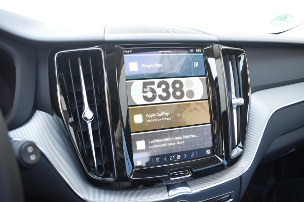 Volvo XC60 T6 350PK Automaat Plug-in Hybrid AWD Plus Dark / Navigatie / 360 Camera / Adaptieve Cruise Control / Stuur & Stoelverwarming / Stoelverwarming achter / Elektr. Achterklep / Schuifdak / Trekhaak