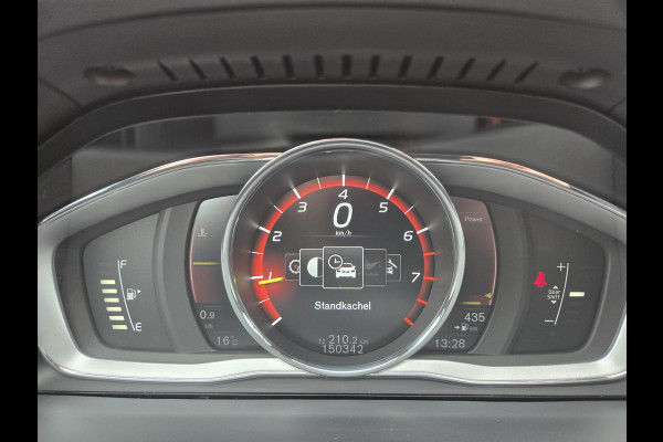 Volvo V60 2.0 T4 Business Sport R design NL-AUTO | PANODAK | LEDER | CAMERA | TREKHAAK
