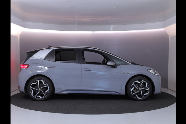 Volkswagen ID.3 First Plus 58 kWh 204PK 58KWH | Navigatie | Parkeercamera | 19" LM velgen "|