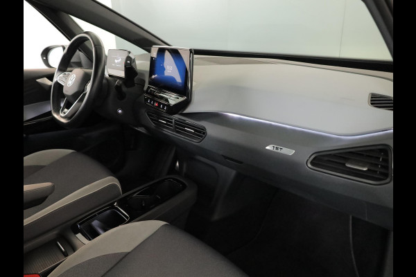 Volkswagen ID.3 First Plus 58 kWh 204PK 58KWH | Navigatie | Parkeercamera | 19" LM velgen "|
