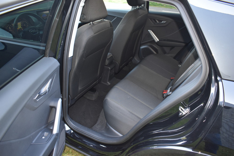 Audi Q2 35 TFSI S Edition Automaat Navi digi-cockpit el-achterklep