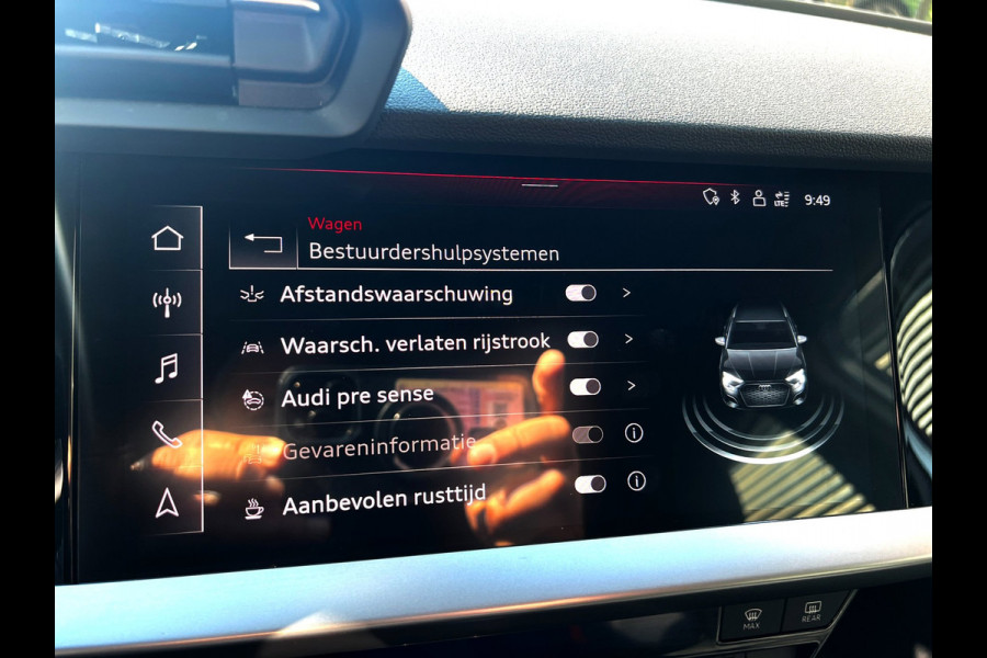 Audi A3 Sportback 40 TFSI e Edition Carplay_ACC_LED_Niew Velgen en banden