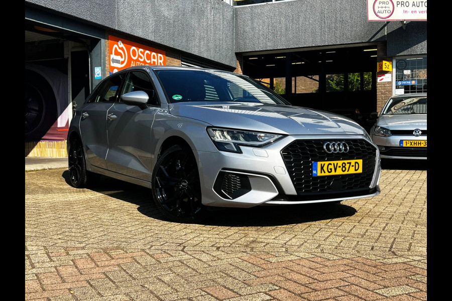 Audi A3 Sportback 40 TFSI e Edition Carplay_ACC_LED_Niew Velgen en banden