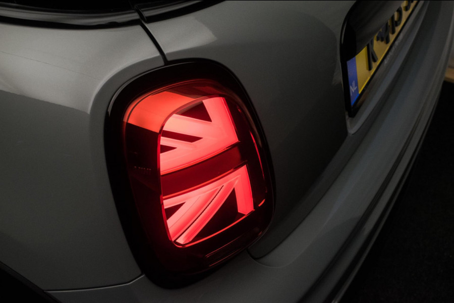 MINI Mini 1.5 John Cooper Works Dalston Edition JCW NL-auto [ Panoramadak Harman Kardon HUD Digital Dash Alcantara ]