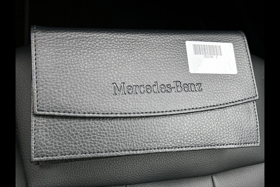 Mercedes-Benz CLA-Klasse Shooting Brake 180 Luxury Line | Achteruitrijcamera | Lederen bekleding | EASY PACK achterklep | Keyless Entry | Smartphone intergratie | Inclusief 24 maanden MB Certified garantie voor Europa.