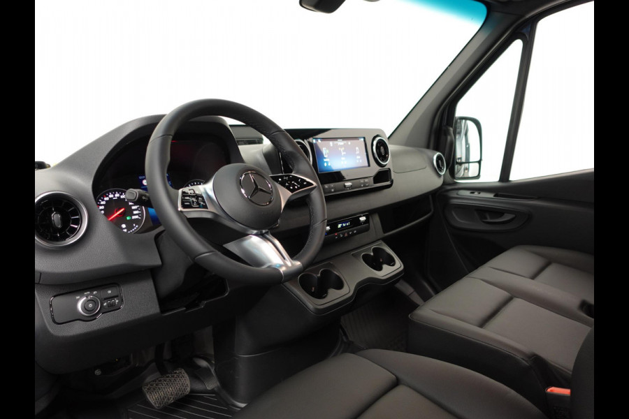 Mercedes-Benz Sprinter 315 L3 RWD Automaat Trekhaak Airco Adaptive Cruise Control Parkeersensoren Camera Leder