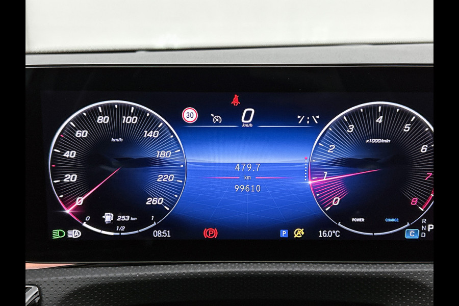 Mercedes-Benz A-Klasse 180 AMG Line | AMG-Line interieur | AMG-Line Exterieur | 360 Camera | Memory Seats | Panorama Schuifdak | Sfeerverlichting | Inclusief 24 maanden MB Certified garantie voor Europa.