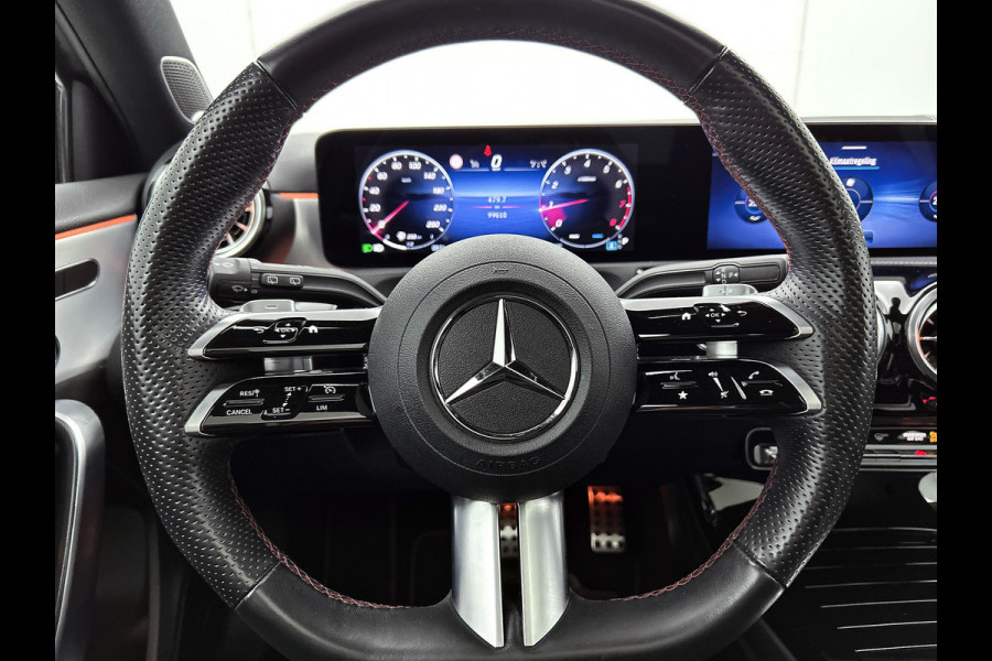 Mercedes-Benz A-Klasse 180 AMG Line | AMG-Line interieur | AMG-Line Exterieur | 360 Camera | Memory Seats | Panorama Schuifdak | Sfeerverlichting | Inclusief 24 maanden MB Certified garantie voor Europa.