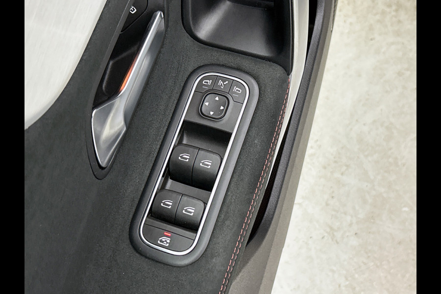 Mercedes-Benz A-Klasse 180 AMG Line | AMG-Line interieur | AMG-Line Exterieur | 360 Camera | Memory Seats | Panorama Schuifdak | Sfeerverlichting | Inclusief 24 maanden MB Certified garantie voor Europa.