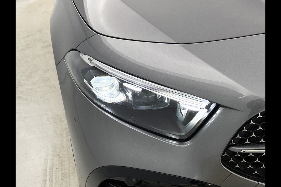 Mercedes-Benz A-Klasse 180 AMG Line | AMG-Line interieur | AMG-Line Exterieur | 360 Camera | Memory Seats | Panorama Schuifdak | Sfeerverlichting | Inclusief 24 maanden MB Certified garantie voor Europa.