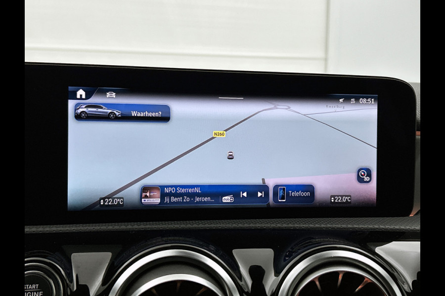 Mercedes-Benz A-Klasse 180 AMG Line | AMG-Line interieur | AMG-Line Exterieur | 360 Camera | Memory Seats | Panorama Schuifdak | Sfeerverlichting | Inclusief 24 maanden MB Certified garantie voor Europa.