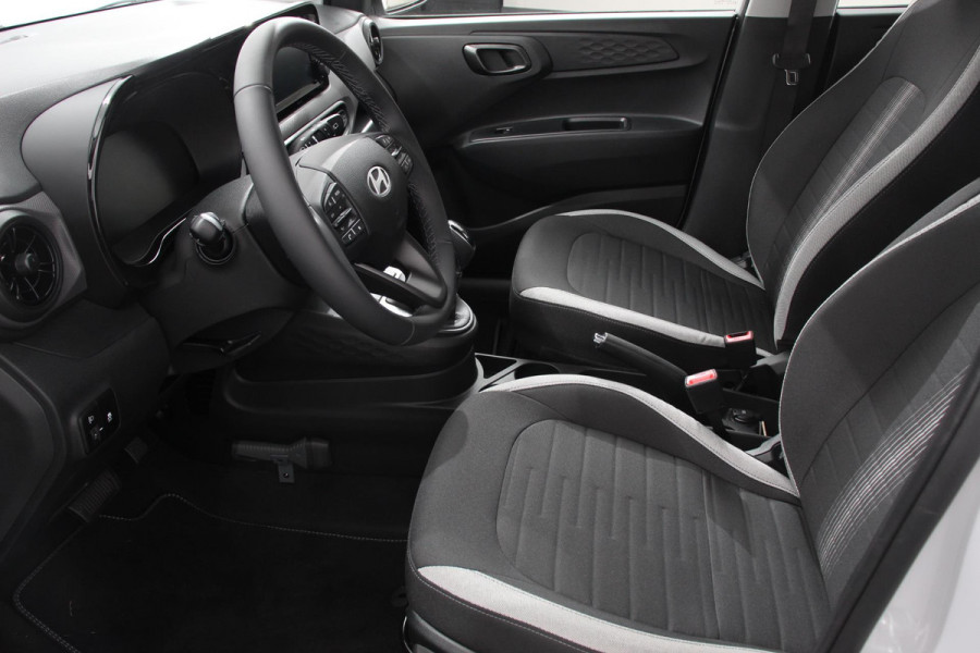 Hyundai i10 1.0 Comfort Automaat 5-zits Navigatie Apple Carplay/Android Auto Cruise Control DAB Airco