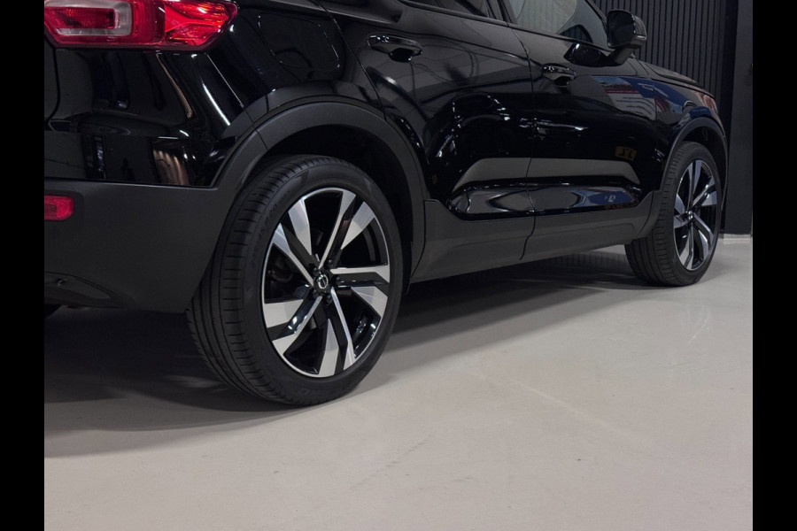 Volvo XC40 2.0 B4 Ultimate Dark | PANO | HARMAN KARDON | DEALER ONDERH.