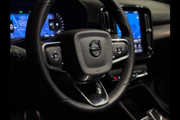 Volvo XC40 2.0 B4 Ultimate Dark | PANO | HARMAN KARDON | DEALER ONDERH.