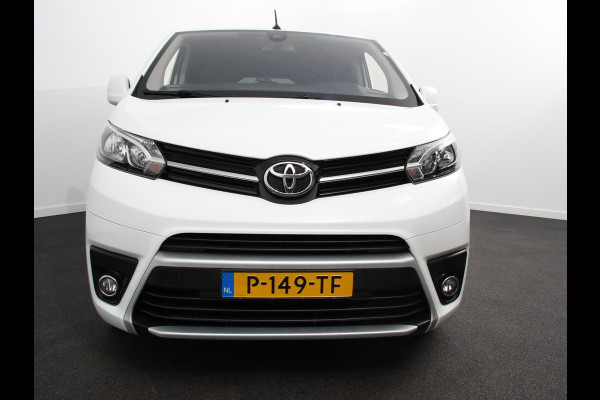 Toyota PROACE Electric Verso Luxury L2 8persoons PERSONENBUS 8p SOH 89% Navigatie Parkeersensoren Cruise Control Stoelverwarming Climate Control LM Velgen