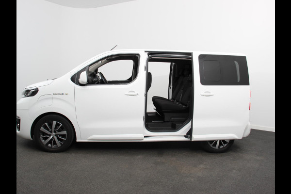 Toyota PROACE Electric Verso Luxury L2 8persoons PERSONENBUS 8p SOH 89% Navigatie Parkeersensoren Cruise Control Stoelverwarming Climate Control LM Velgen