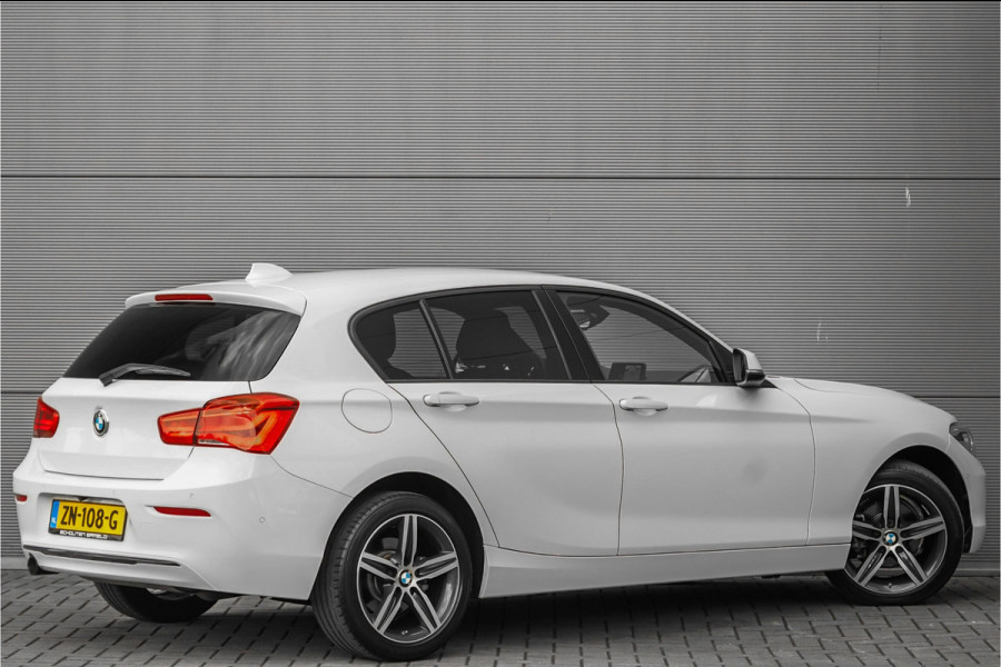 BMW 1-serie 118i Sport Line Edition M-Stuur Navi Pro Camera 34.000 KM