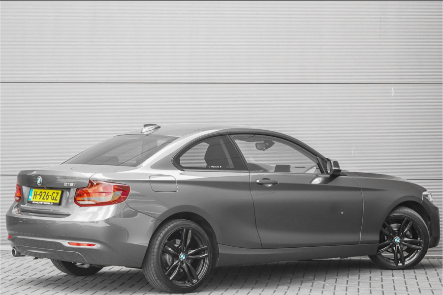 BMW 2 Serie Coupé 218i Executive Edition Camera Parkeerhulp 18"
