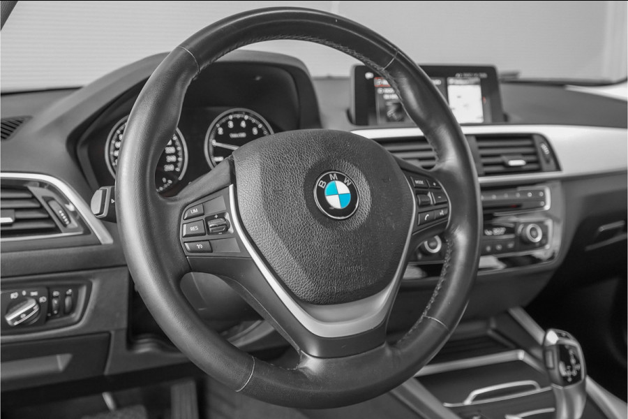 BMW 2 Serie Coupé 218i Executive Edition Camera Parkeerhulp 18"
