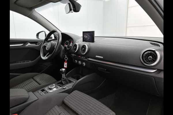 Audi A3 Sportback 1.0 TFSI Sport Lease Edition (NAVIGATIE, LED, SPORSTOELEN, PDC, STUURBEDIENING)