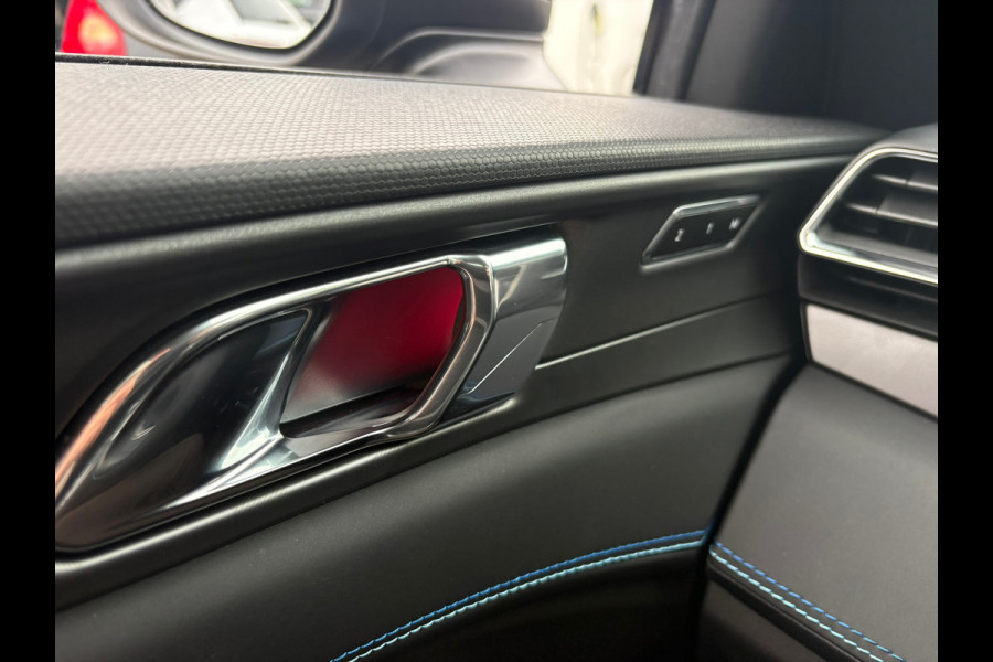 Lynk & Co 01 1.5 PHEV (Rijklaarprijs/BOVAG) 261PK