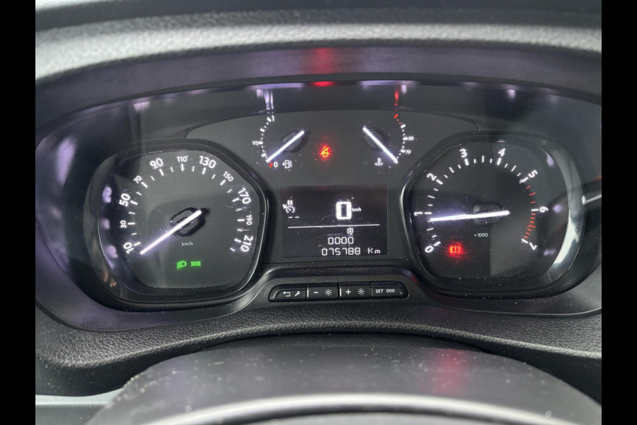 Peugeot Expert 2.0 BlueHDI 145*CARPLAY*DAB*A/C*CRUISE*NAVI*CAMERA