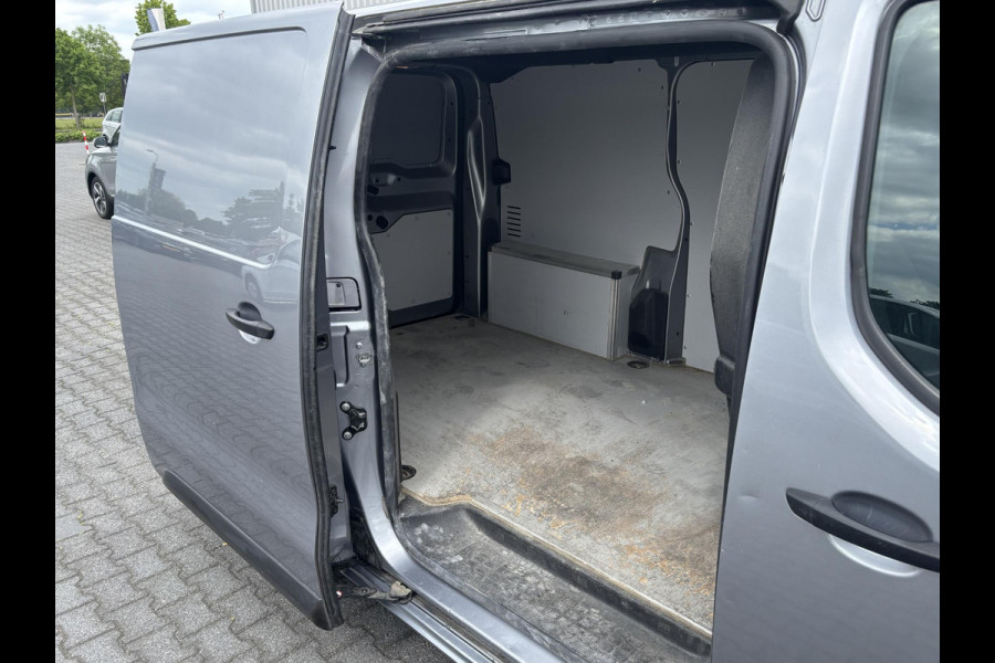 Peugeot Expert 2.0 BlueHDI 145*CARPLAY*DAB*A/C*CRUISE*NAVI*CAMERA