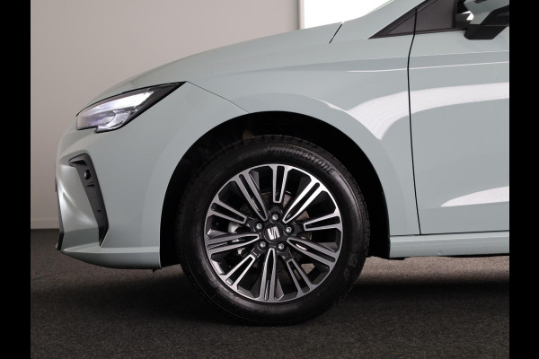 Seat Ibiza Style Business Connect 1.0 EcoTSI 95 pk | Oniric Grey Metallic | Velgen 'Design Machined' | Safe & Driving Pack M | Apple Carplay | Sensoren V+A | Achteruitrij camera
