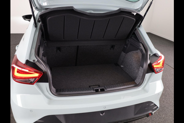Seat Ibiza Style Business Connect 1.0 EcoTSI 95 pk | Oniric Grey Metallic | Velgen 'Design Machined' | Safe & Driving Pack M | Apple Carplay | Sensoren V+A | Achteruitrij camera