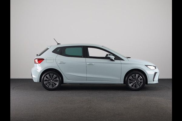 Seat Ibiza Style Business Connect 1.0 EcoTSI 95 pk | Oniric Grey Metallic | Velgen 'Design Machined' | Safe & Driving Pack M | Apple Carplay | Sensoren V+A | Achteruitrij camera