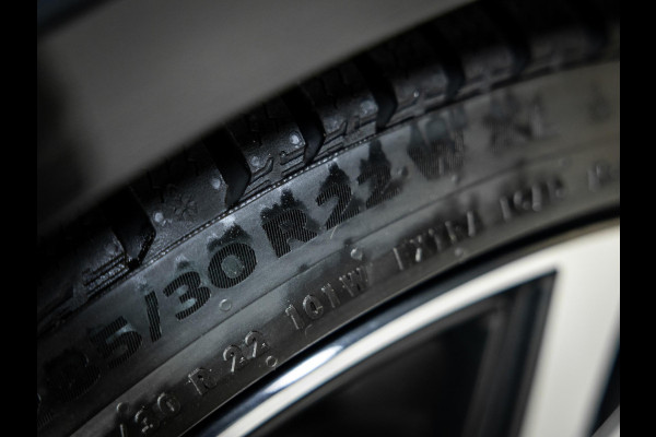 Audi RS6 Avant TFSI quattro | Keramisch | B/O | Pano | Rode Stiksels |
