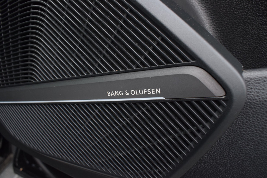 Audi Q5 2.0 TFSI 252pk Quattro S-line | Luchtvering | Pano | Leer | Trekhaak | B&O