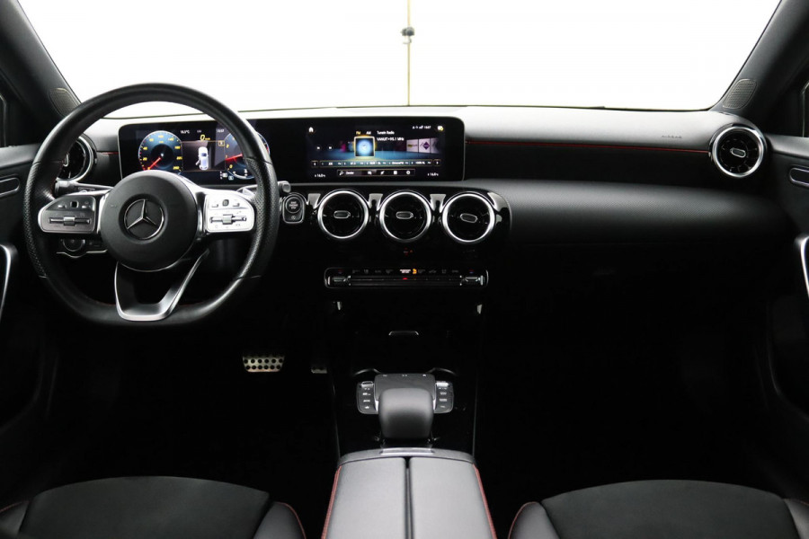Mercedes-Benz A-Klasse 180 Business Solution AMG*NAVI*CAM*CRUISE*LED*TEL*