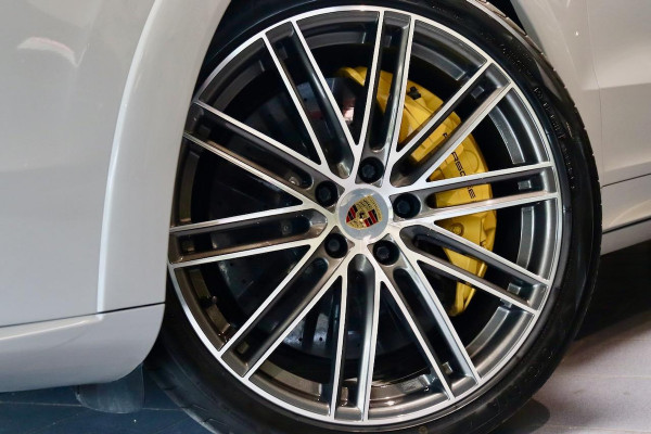 Porsche Cayenne 3.0 E-Hybrid NL|Keramisch|Manufaktur Np €183.998