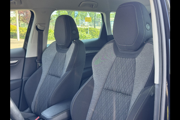 Škoda Karoq 1.5 TSI ACT Business Edition Plus | Navi, Camera, El. Trekhaak, Stoel+Stuurverw., El. A.klep, Carplay/Android, ACC |