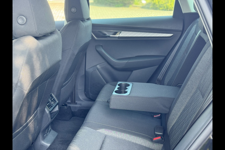 Škoda Karoq 1.5 TSI ACT Business Edition Plus | Navi, Camera, El. Trekhaak, Stoel+Stuurverw., El. A.klep, Carplay/Android, ACC |