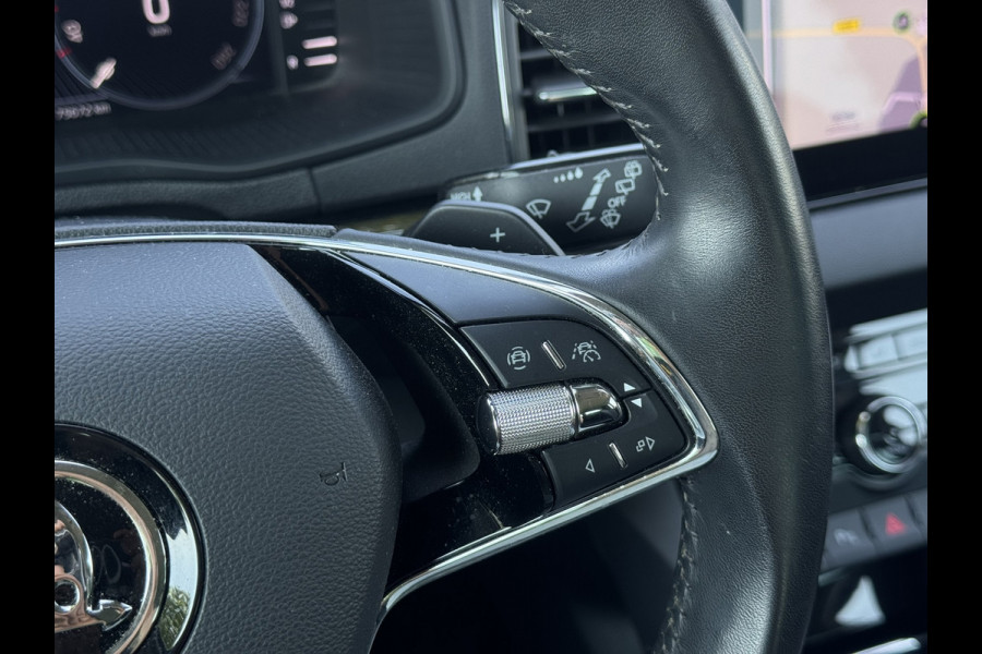 Škoda Karoq 1.5 TSI ACT Business Edition Plus | Navi, Camera, El. Trekhaak, Stoel+Stuurverw., El. A.klep, Carplay/Android, ACC |
